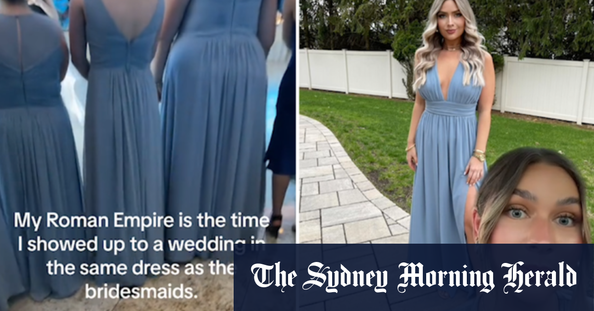 Woman shows up to wedding in same dress as the bridesmaids