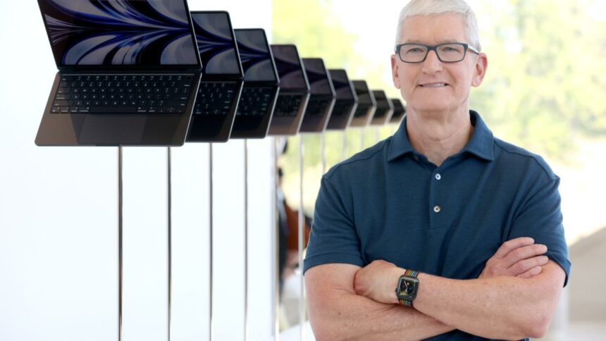 Apple announces largest-ever $US110 billion share buyback as iPhone sales drop 10pc