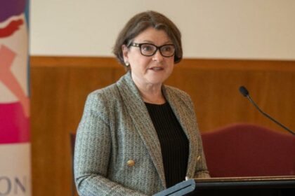 Assistant Minister Ged Kearney defends Senator Fatima Payman after Palestine-speech