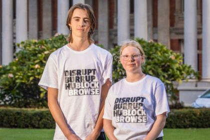 Emma Heyink and Tom Power: Teen climate activists threaten to sue Premier Roger Cook for defamation