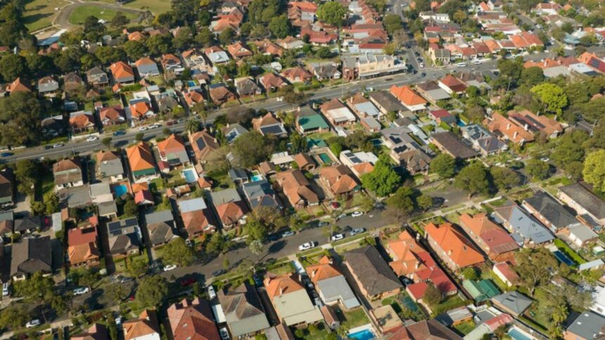 Greens say Labor is failing Australians as new housing report paints grim picture