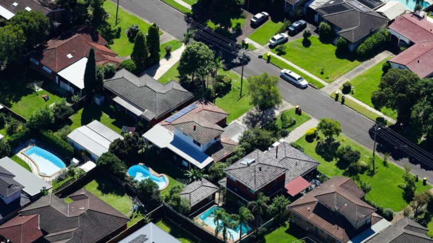 NSW Premier Chris Minns to announce new housing target for local councils
