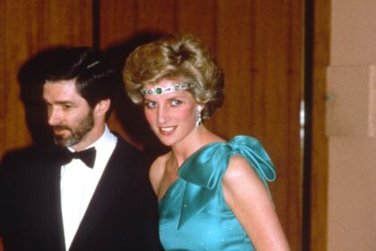 Princess Diana’s Former Hairdresser Reveals The Real Reason She Decided to Wear a Necklace as a Headband