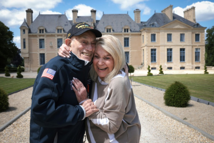 100-year-old American World War II veteran Harold Terens married his fiancee 96-year-old Jeanne Swerlin in Normandy, northwestern France