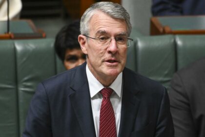Attorney-General Mark Dreyfus reveals new laws to target deepfake porn will be introduced to parliament