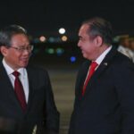 Chinese premier gets a red carpet welcome in Malaysia