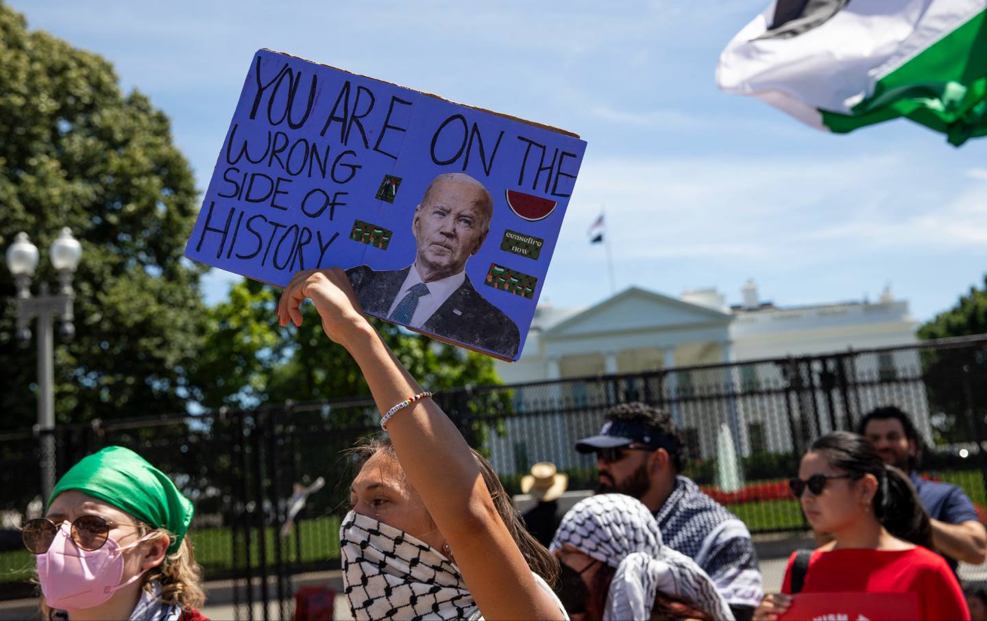 Thousands of pro-Palestinian protesters are gathering outside of the White House in Washington, D.C., USA, on June 8, 2024,