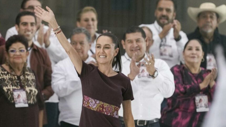 Mexicans poised to elect first woman president