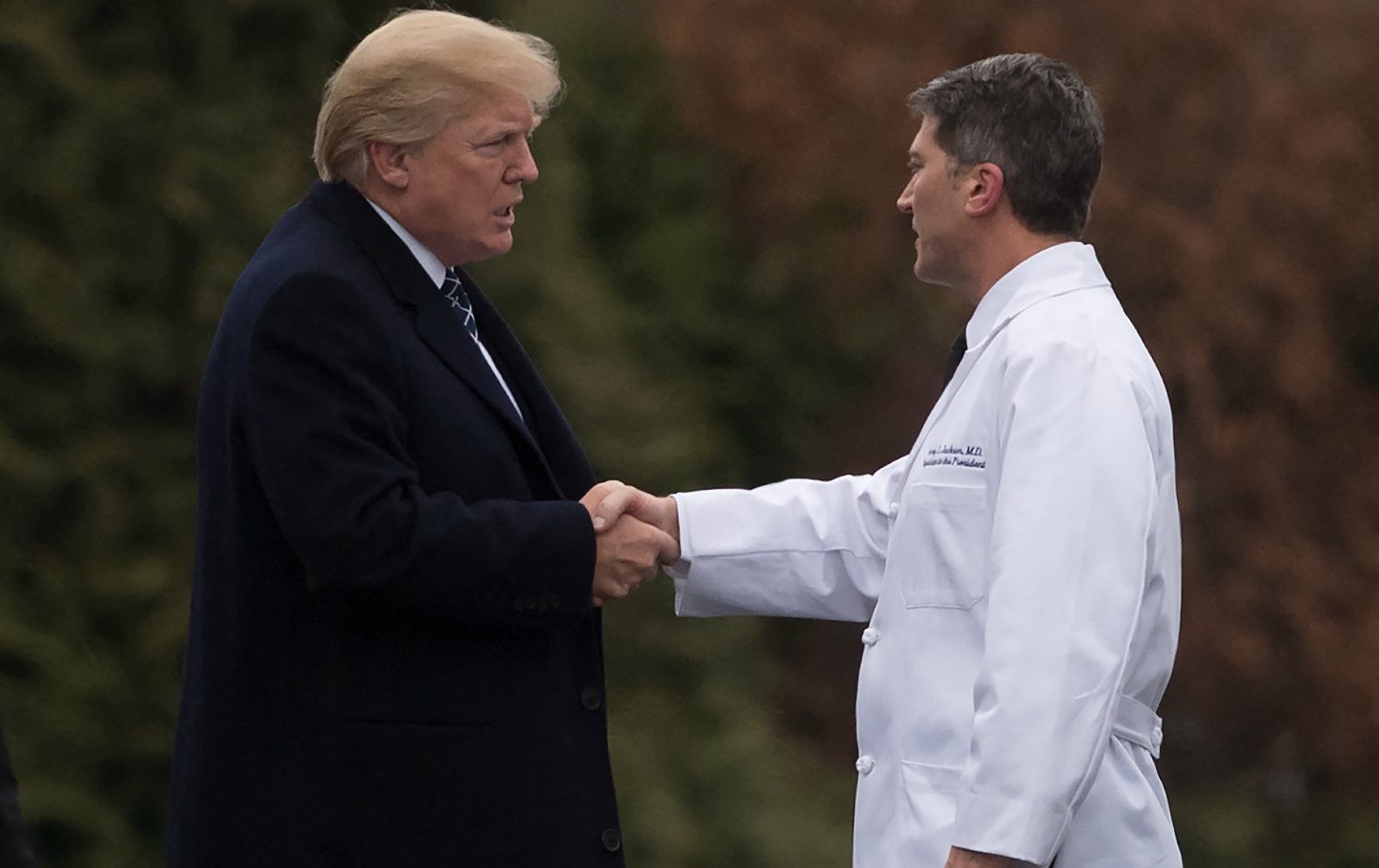 Trump shakes doctor's hand