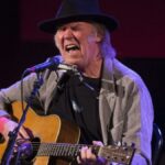 'Unplanned break' for Neil Young and Crazy Horse tour