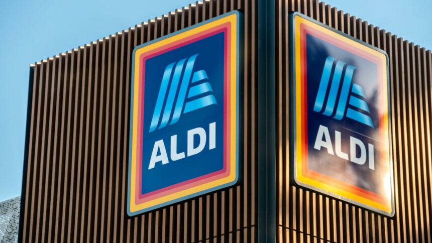 Aldi rules out online shopping in Australia, blaming costs for move