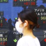 Asian stocks gain, yen stays near 38-year lows