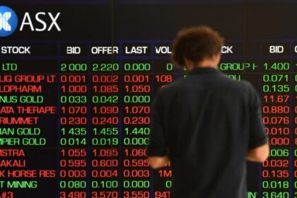 Aust shares to finish first week of FY24 in the green