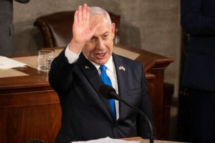 Netanyahu’s Theater of the Grotesque