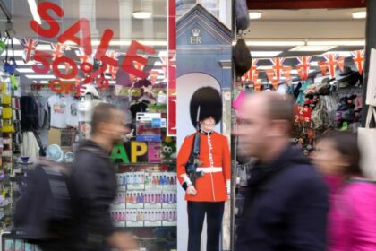 UK inflation steady but price pressures stay strong