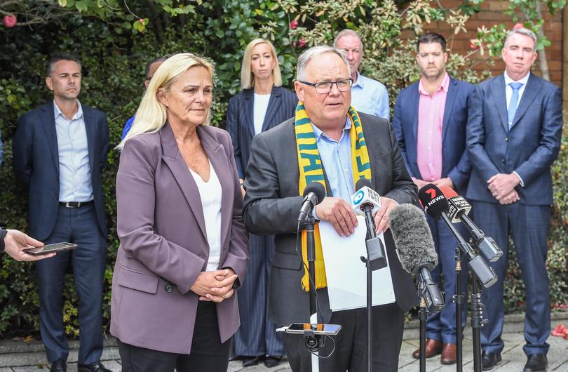 Sporting code representatives attend a round table on violence in sport. Pictured are Ministers Sabine Winton and David Templeman. 