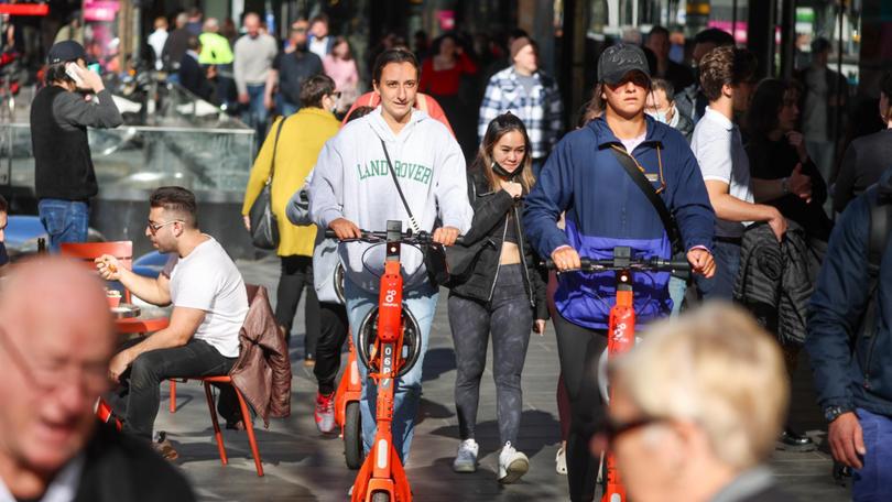 SCOOTER RIDERS MELBOUNRE