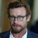 Aussie actor and star of The Mentalist, Simon Baker charged with drink driving offences