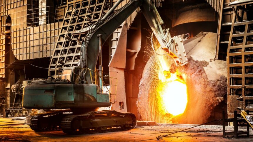 Iron ore extends drop below $US100 as steel industry mood darkens