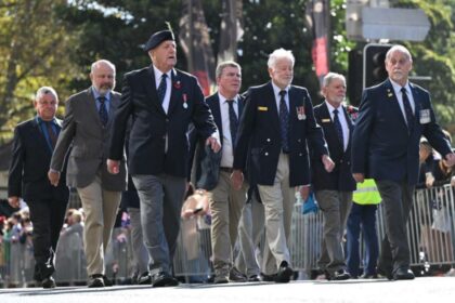 Premier shuts down push for Anzac Day pokie ban