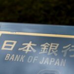 The deputy governor of the Bank of Japan said officials would maintain their ultra-loose monetary policy while markets remained volatile