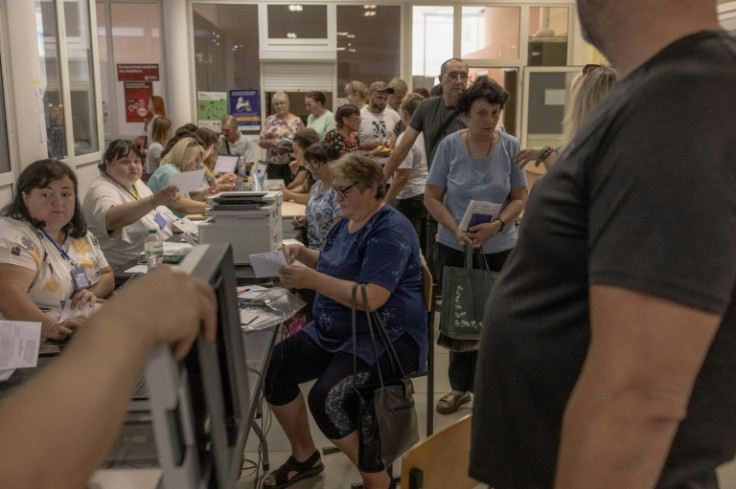 At the evacuation centre, residents reported that Moscow had stepped up its attacks