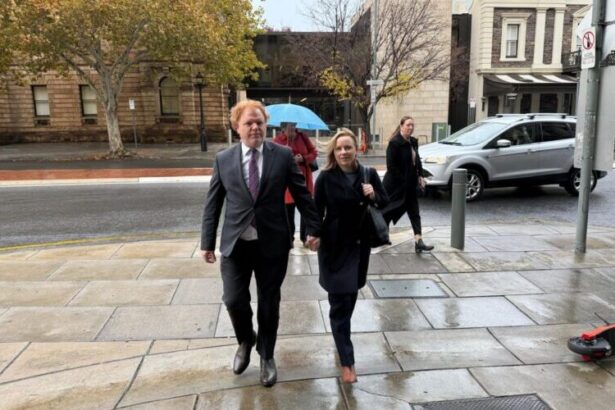 Richard Boyle walks into court after exposing ATO wrongdoing