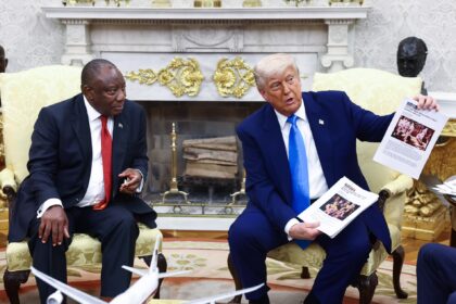 South African President Ramaphosa Meets With President Donald Trump in Washington and is confronted with supposed evidence of white genocide