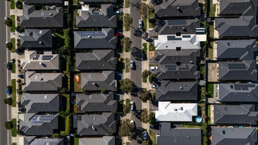 Melbourne city skyline during post-pandemic exodus myth debate