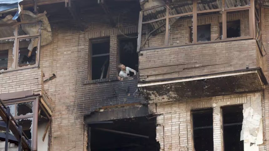 Russia's attack on Ukraine's capital on Thursday left at least two people dead. Source: EPA / EPA