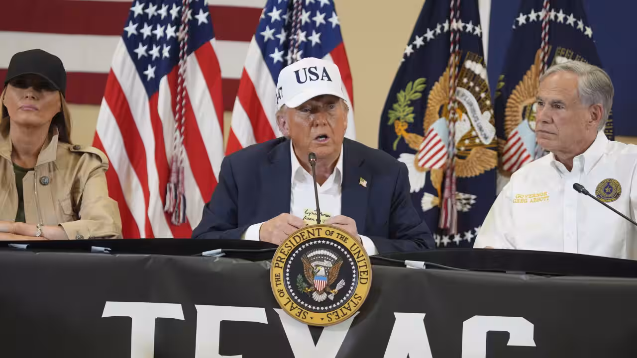 United States President Donald Trump has reacted aggressively to criticism of the official preparation for and response to the recent Texas floods, which killed at least 120 people. Source: AP / AP Photo / Jacquelyn Martin